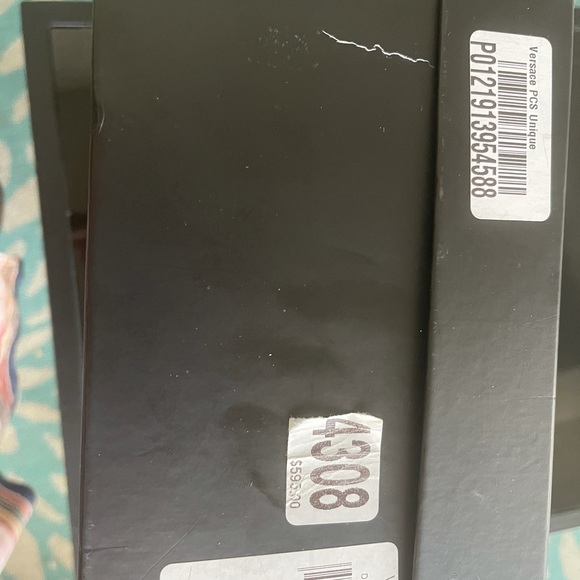 MENS VERSACE SNEAKERS WITH MADUSA TOE EMBLEM - Picture 3 of 7